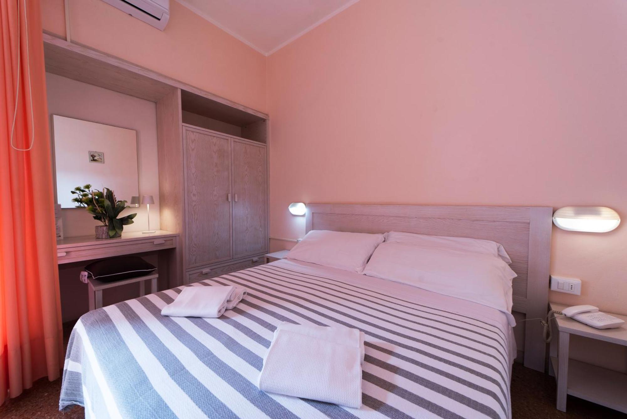 Frank'S Hotel Capoliveri  Ngoại thất bức ảnh